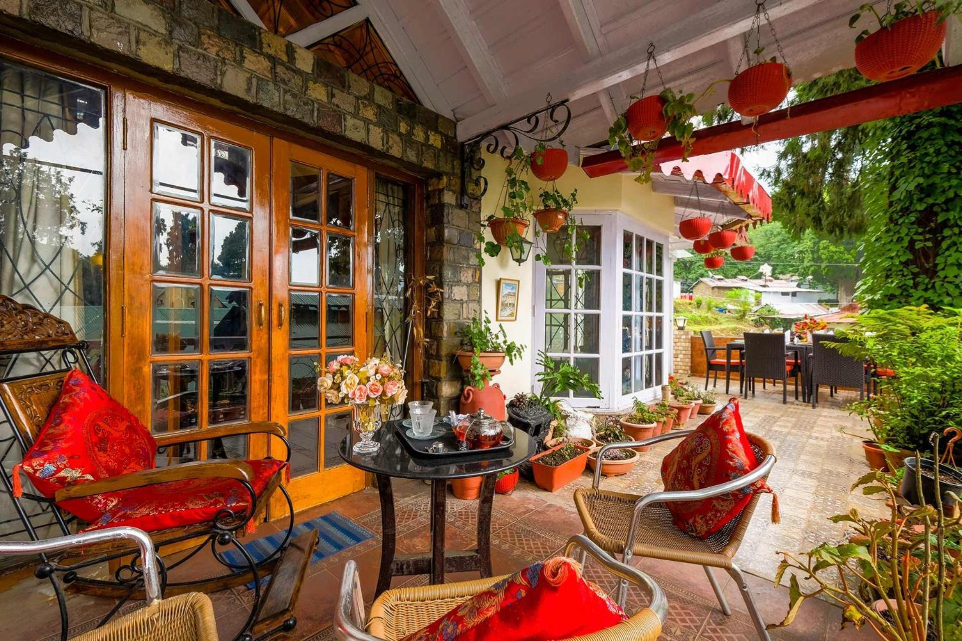 Stayvista At Westwood Villa With Music System In Nainital Buitenkant foto